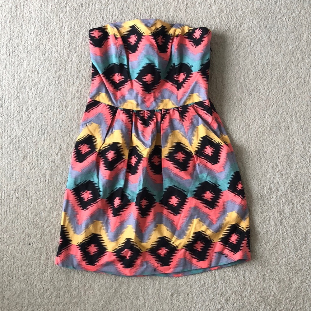 Rachel Roy Tribal print strapless dress. Size 6